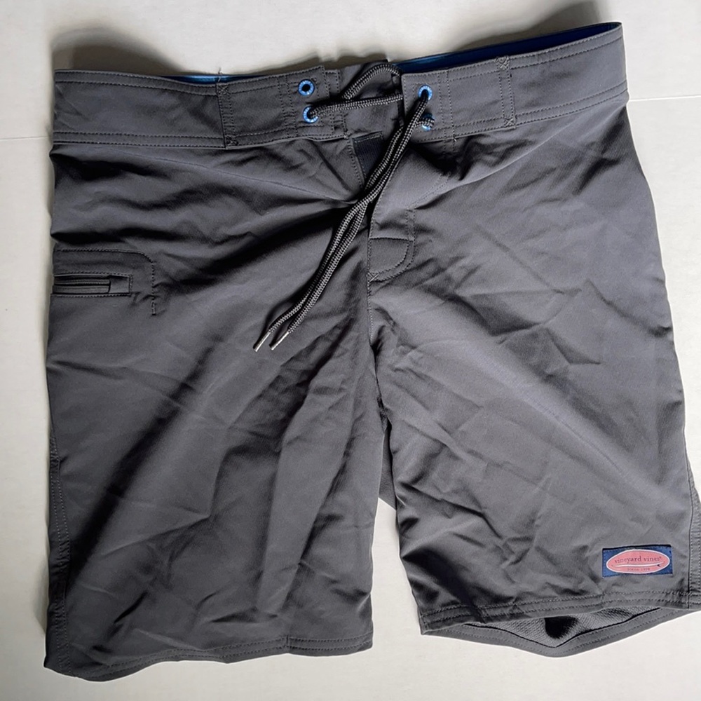 30” Gray Swimsuit Vineyard Vines
